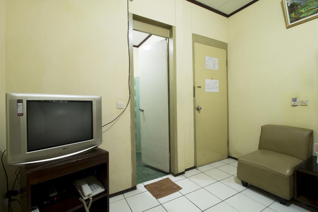 Reddoorz @ Klender Otel Cakarta Dış mekan fotoğraf