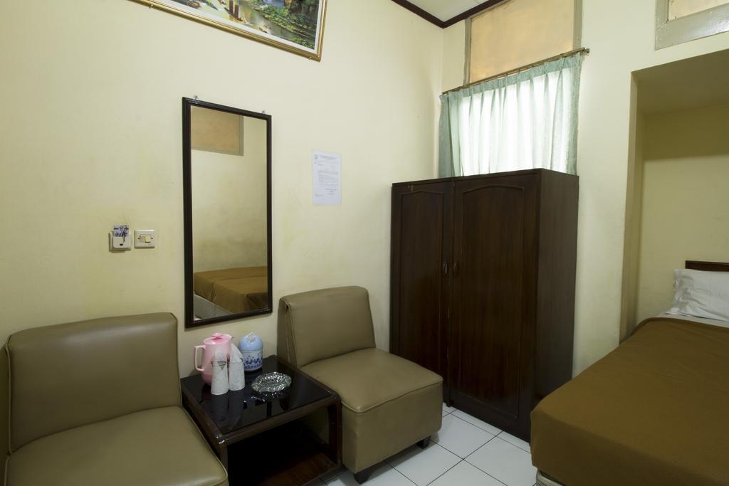 Reddoorz @ Klender Otel Cakarta Dış mekan fotoğraf