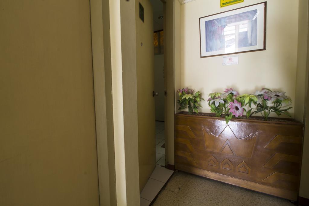 Reddoorz @ Klender Otel Cakarta Dış mekan fotoğraf